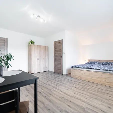 Apartmany Tera Miletin Exterior photo