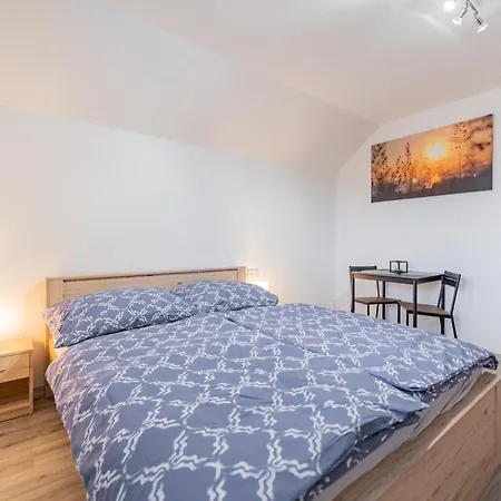 Apartmany Tera Miletin Exterior photo